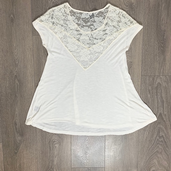 Aritzia Dilemma Lace T-Shirt Blouse Top Short sleeve Ivory Cream Flowy Size S - Picture 13 of 13